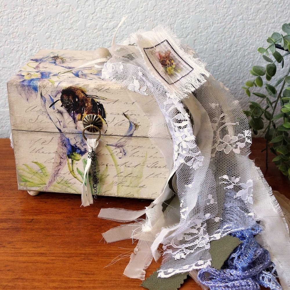 Vintage Style Honey Bee Storage Box, Antique Lace Decorative Storage Box